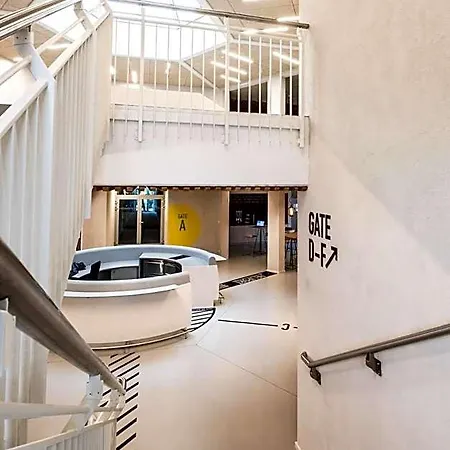 Hotel Airbase 3*