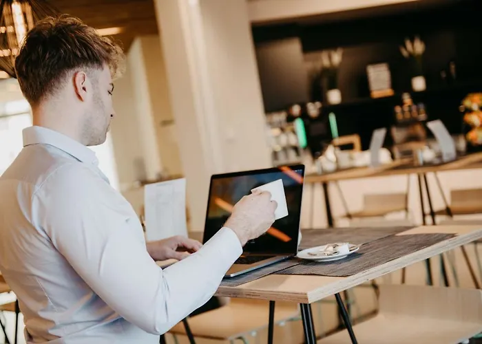 酒店 空军基地酒店 格拉茨附近卡尔斯多夫